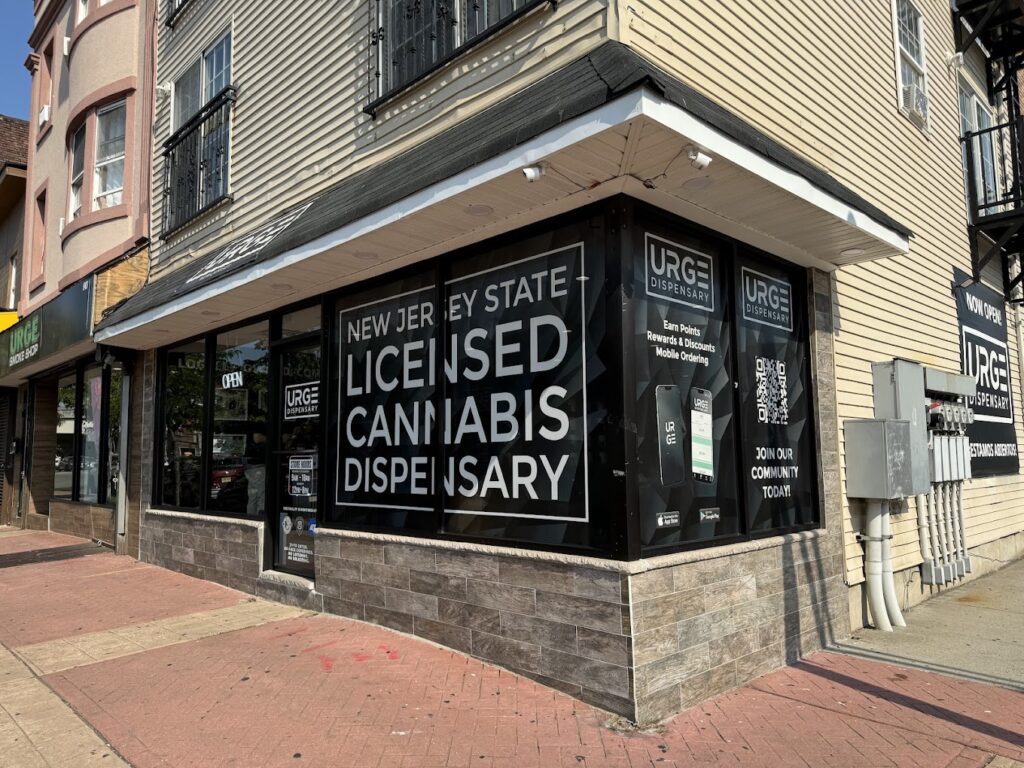 Urge Cannabis Dispensary In Elizabeth NJ Exterior